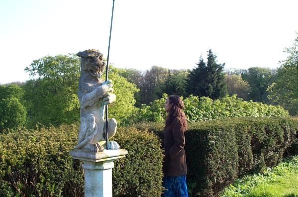 St_Donats_gargoyle3.jpg