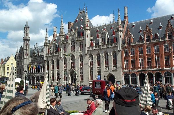 Bruges_grande_place3.jpg